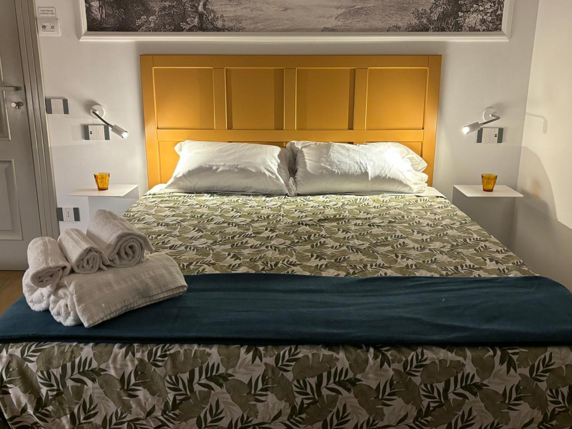 Il Mastio Guesthouse เนเปิลส์ ภายนอก รูปภาพ